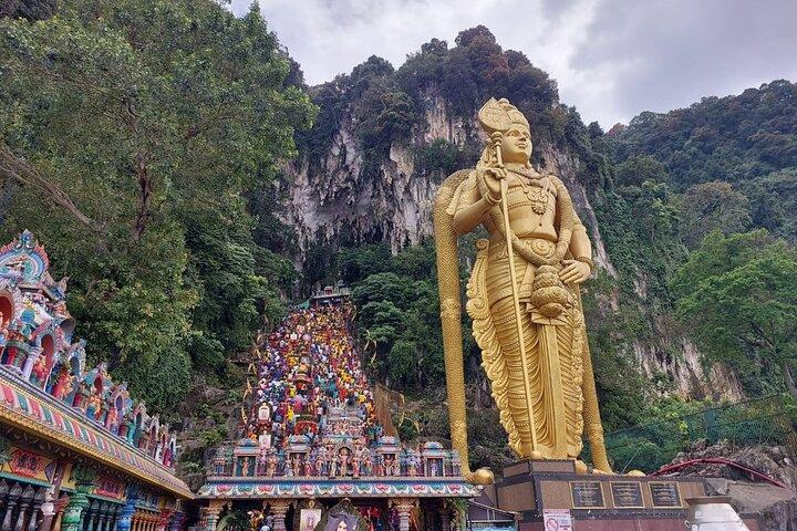 Batu Caves and Suburbs Private Tour