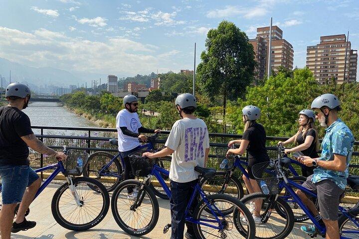 Bike City Tour Medellin With Snack and Organic Coffee