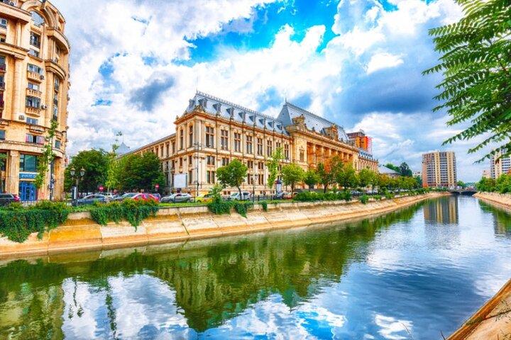 4h Bucharest Private Tour (2h by Car and 2h Walking in Old Town)