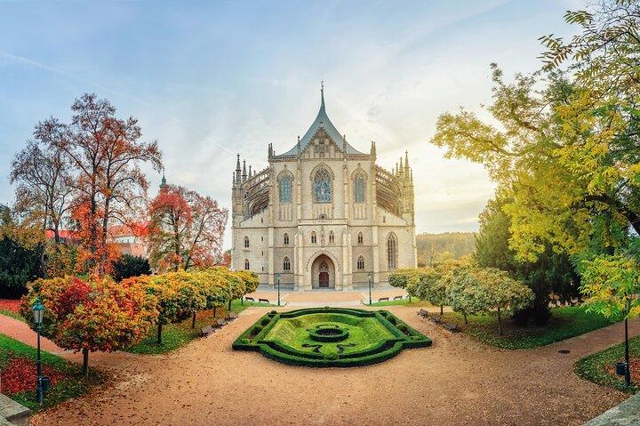 Private Day Trip to the Medieval Town of Kutna Hora