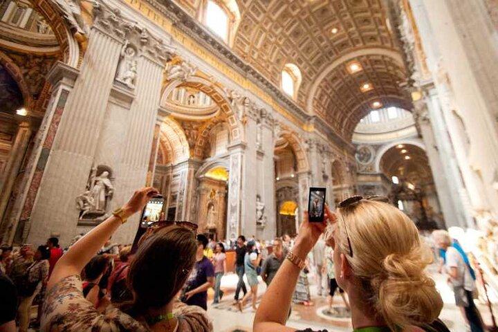 Skip the Line Vatican Tour and Sistine Chapel + Ebook