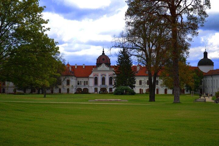 Legacy of Sissi Royal Palace of Godollo Tour with Cake and Coffee