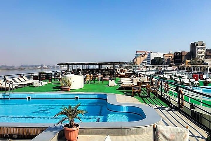 Nile cruise from luxor for 3 nights / 4 days