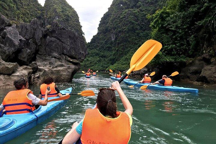 BEST Halong Bay Cruise 2 days 1 night - 5 stars