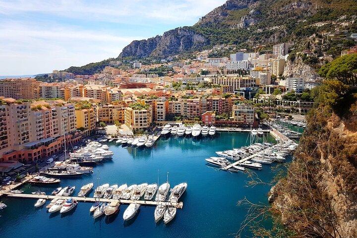 Private Transfer From Milan To Monaco With a 2 Hour Stop in Genoa