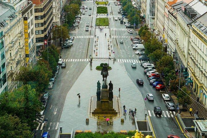 Prague WW2 & Communism Walking Tour (Anthropoid Crypt, Tip-Based)