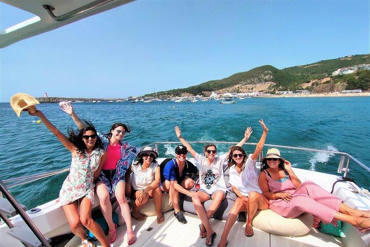 Sesimbra: Private Yacht tour in Arrábida Secret Beaches and Bays