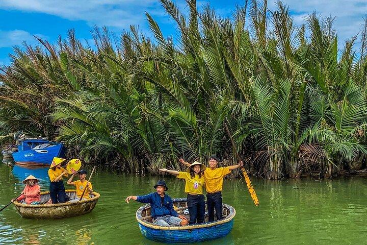 40 Minutes - Basket Boat Ride in the Water Coconut forest