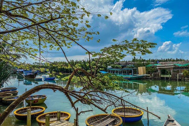 40 Minutes - Basket Boat Ride in the Water Coconut forest