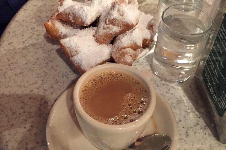 French Quarter History Tour with Cafe Du Monde