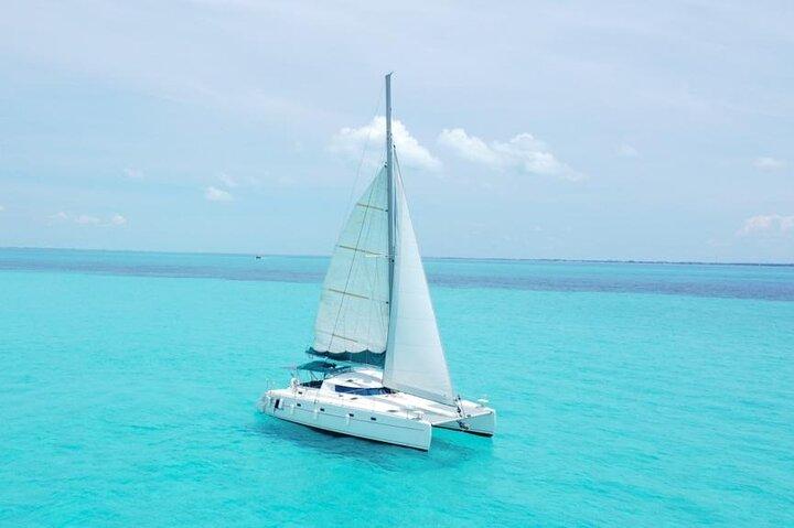 Private Catamaran Tour to Isla Mujeres, Snorkeling* from Cancun