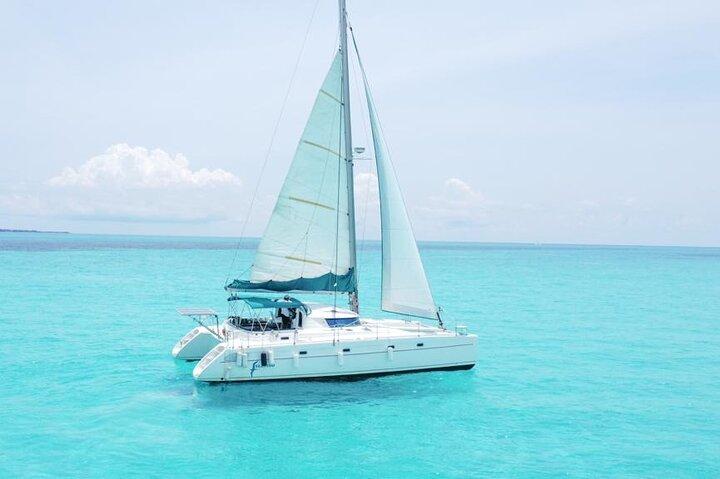Private Catamaran Tour to Isla Mujeres, Snorkeling* from Cancun