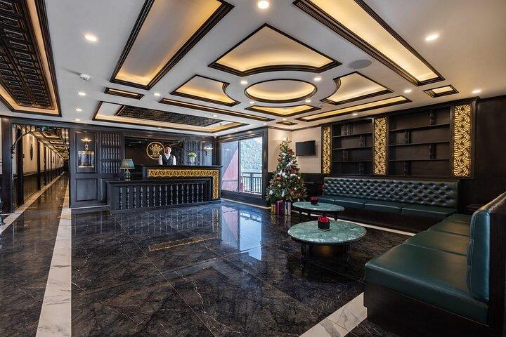 BEST 5 Star Cruise Luxury Halong Bay and Lan Ha Bay 2Day/1 Night