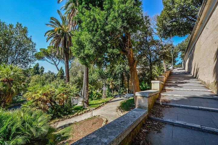 Sad Souls of Villa Borghese: Self-Guided Mystery Walk in Rome