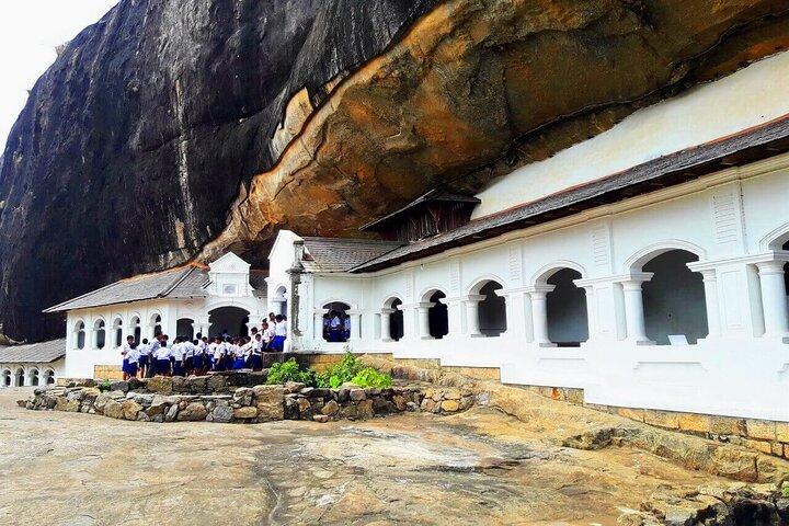 Sigiriya Rock and Dambulla Cave full day From Colombo and Negombo