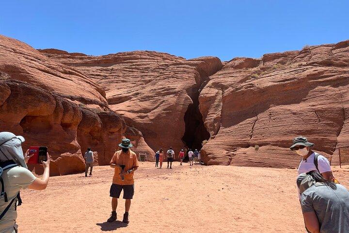 Upper Antelope Canyon Sightseeing Tour with Navajo Guide