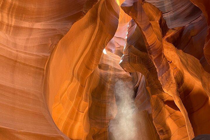 Upper Antelope Canyon Sightseeing Tour with Navajo Guide