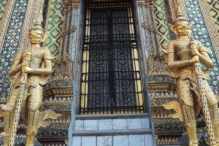 Bangkok Grand Palace and Emerald Buddha Tour