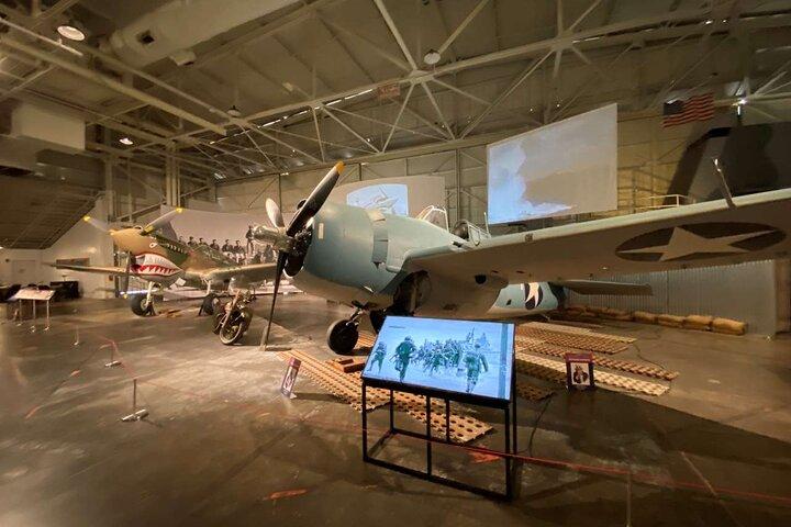 Deluxe Arizona Memorial and Pearl Harbor Aviation Museum Tour