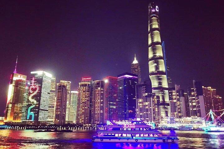 Shanghai Night River Cruise and Light Tour with Yuyuan Bazaar