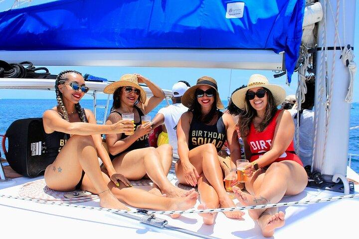 Half Day to Isla Mujeres from Cancun with Transportation