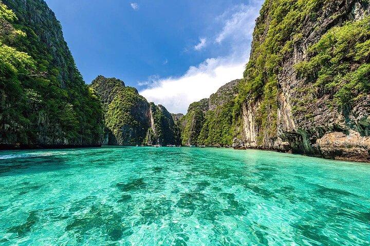 Phi Phi Snorkeling Early Day Trip, Speedboat - Phuket Sail Tours