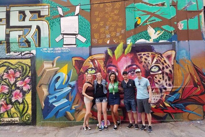 Favela Tour -The path of Michael Jackson in Rio