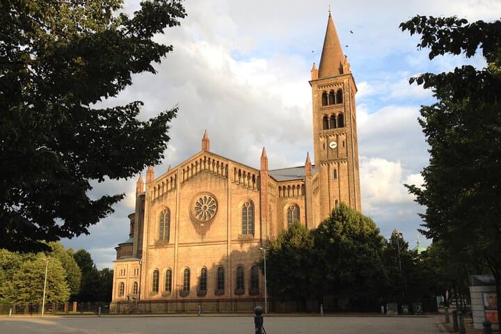 Private taxi tour to Potsdam and Sanssouci 6-8h