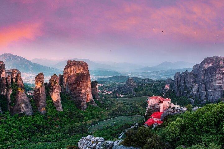 Delphi and Meteora Private Trip From Athens 2days !