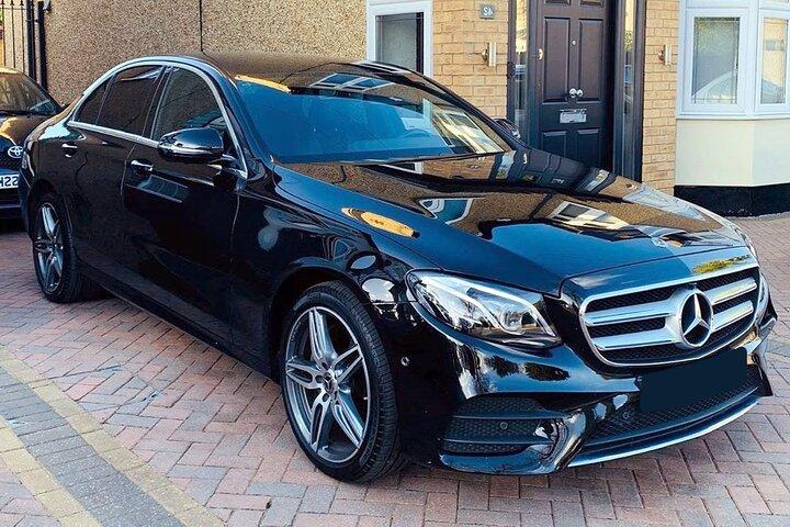 Arrival Transfer: Budapest Airport BUD to Budapest by Sedan