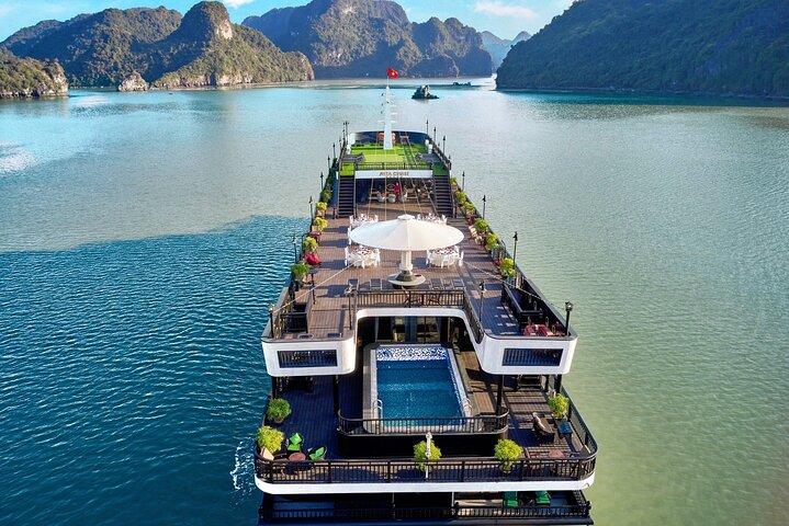 RITA CRUISE - LUXURY 5 STAR CRUISE in HALONG BAY from HANOI