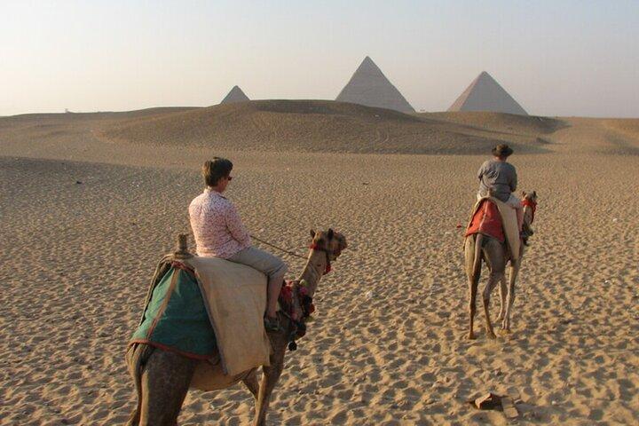 From Cairo: Camel or Horse Ride Tour Around Giza Pyramids