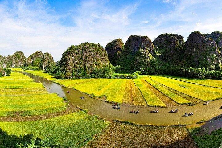 Hidden Ninh Binh Luxury Full Day Group Tour (Tam Coc - Hoa Lu)
