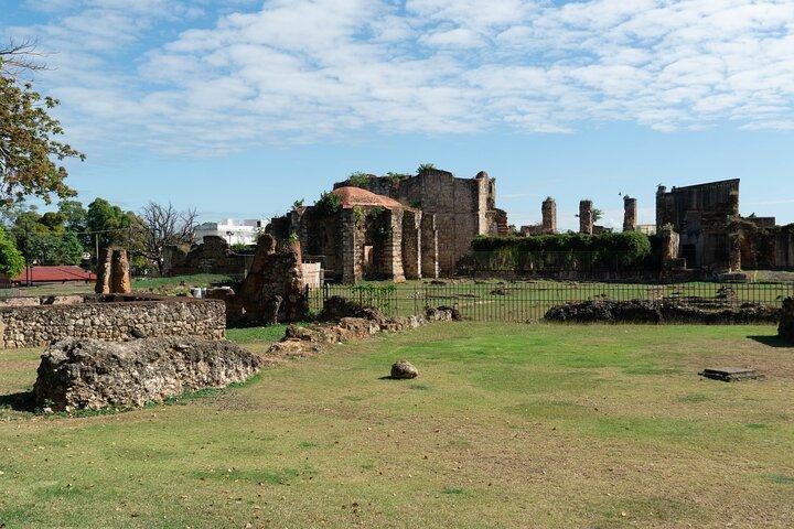 Guided Tour in the Colonial Zone of Santo Domingo