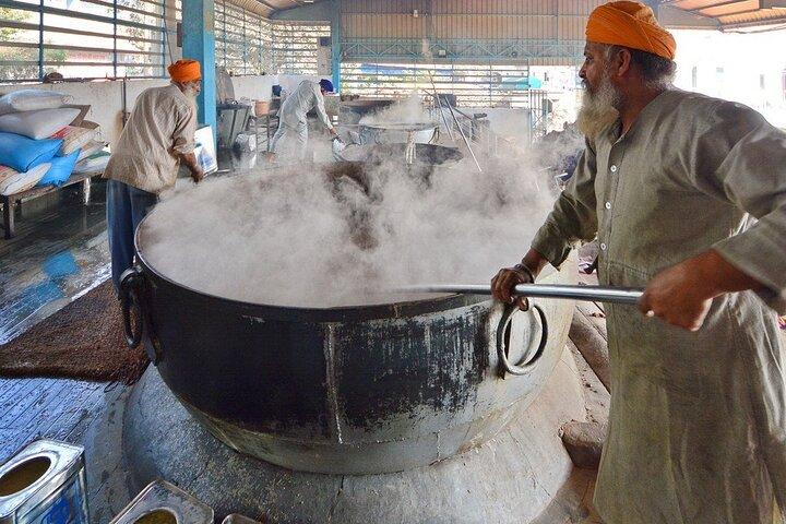 Guided Amritsar sunset walk & palki ceremony