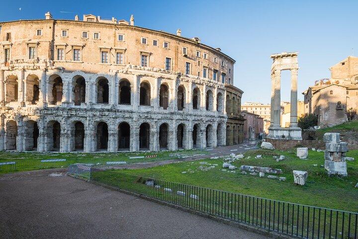 The Jewish Ghetto in Rome with our guide