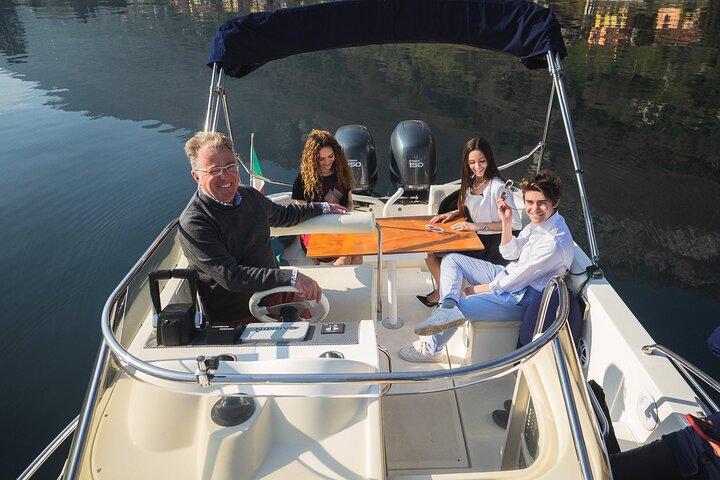 Glamour tour (3 H) speed boat stop in Bellagio