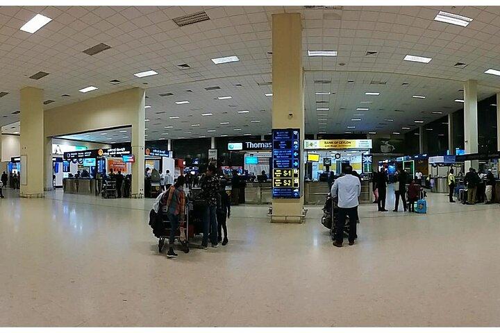 Taxis From Airport to Any Hotel in Colombo City Limit