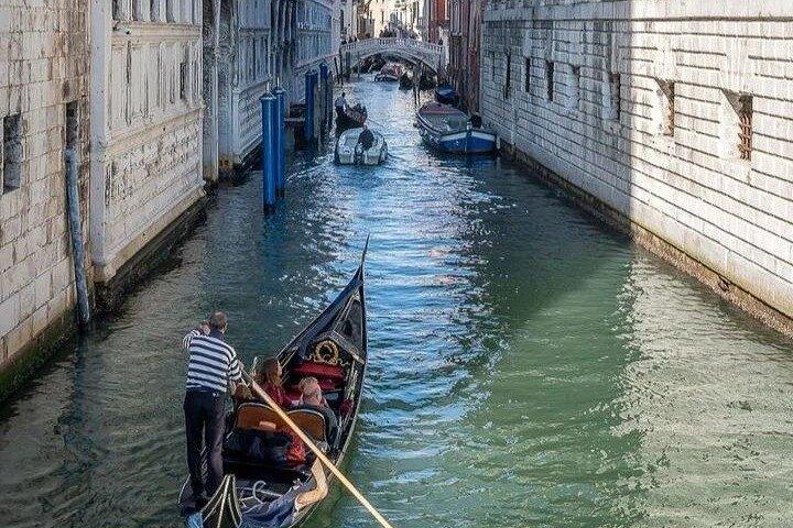 Group tour: Venice in one day