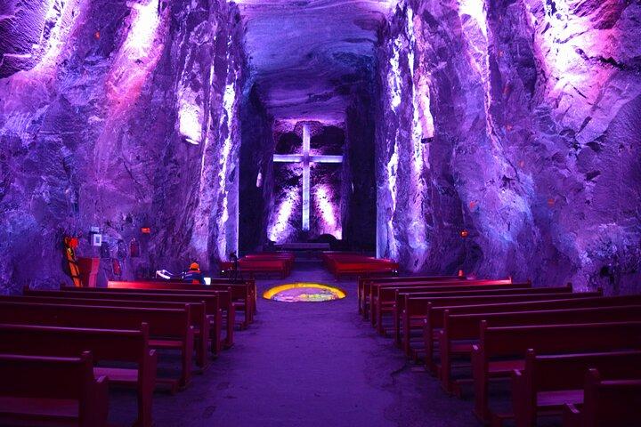 Private Tour Cathedral Sal Zipaquira and Laguna Guatavita