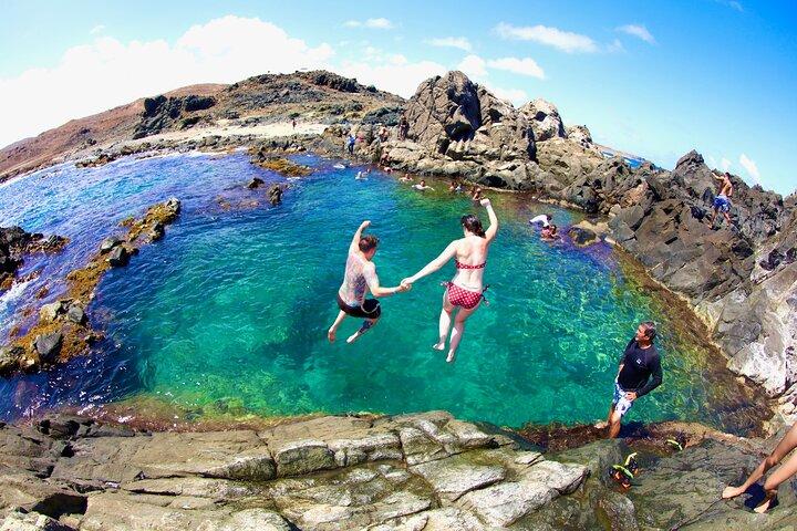 Aruba Natural Pool and Indian Cave Rugged Jeep Safari