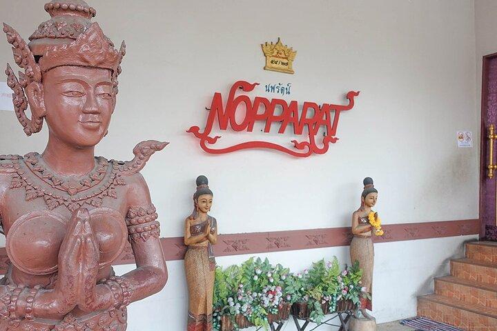 Nopparat’s Traditional Thai Dinner & Dance
