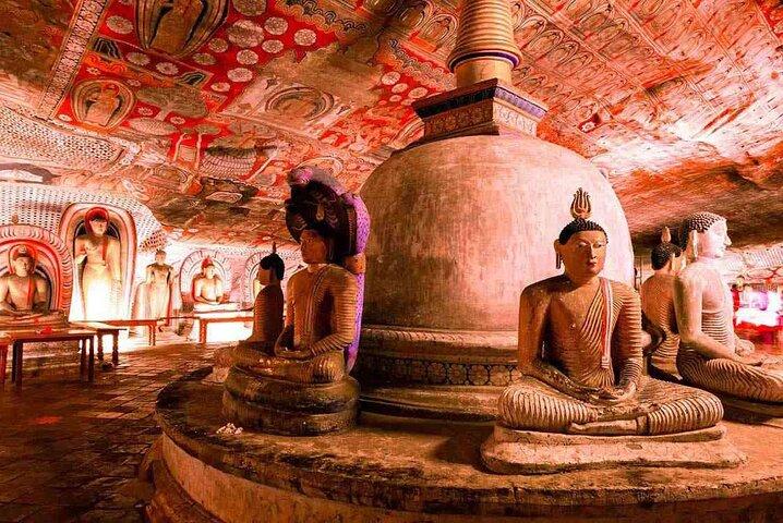 Sigiriya Lion Rock & Dambulla Cave Temple Day Tour From Colombo