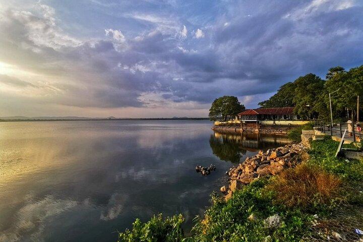 Polonnaruwa Ancient City and Wildlife Safari from Colombo