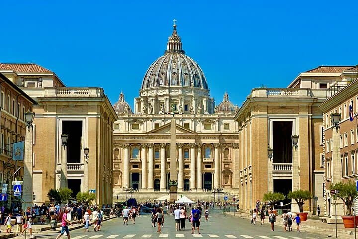 Rome St Peters Basilica, Tomb, Grottoes and Climb the Dome Tour
