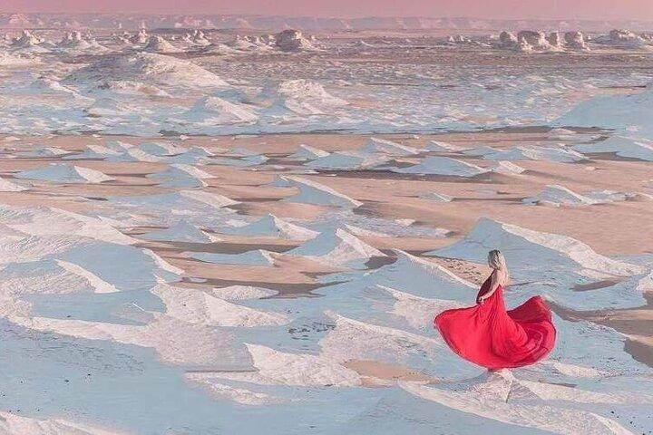 3 Days White Desert & Bahariya Oasis Private Tour from Cairo