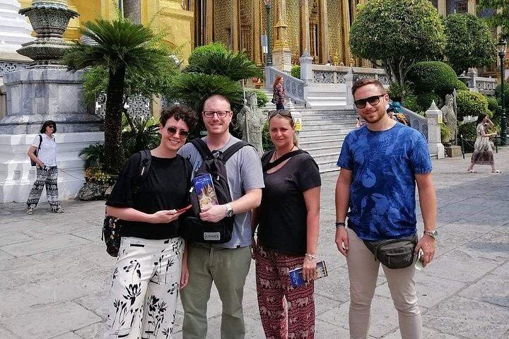 Bangkok Private Walking Tour with A Pro Guide (Tour Car Option)