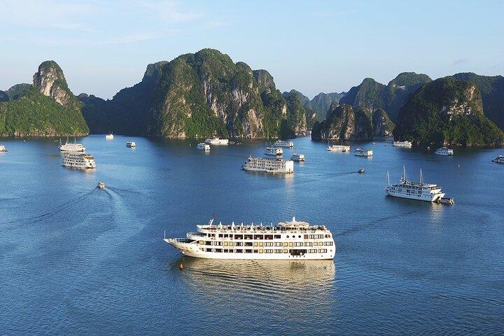 Halong Bay Cruise 3D2N - Kayaking Explorer & Round-trip transfer from Hanoi