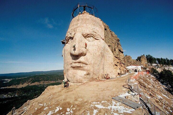 5-Day Yellowstone and Mount Rushmore Tour from Salt Lake City