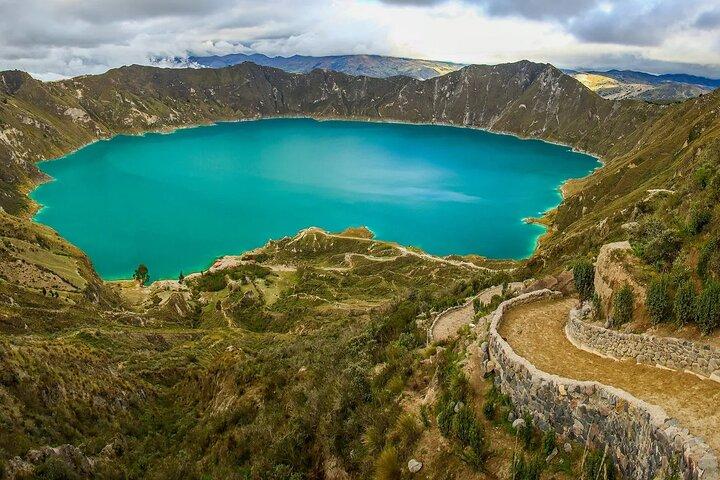 Private Full Day Tour to Quilotoa Lagoon from Quito